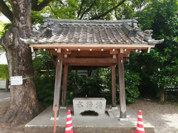 仏地院の手水舎