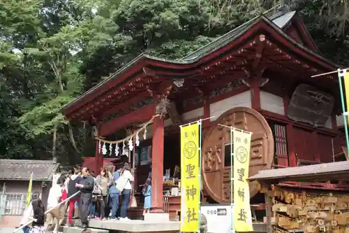 聖神社の本殿