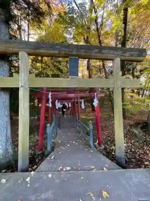 新屋山神社(山梨県)