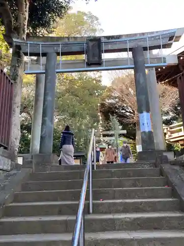上高田氷川神社の鳥居