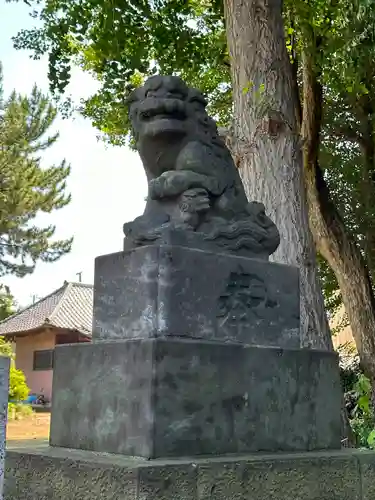 胡録神社の狛犬