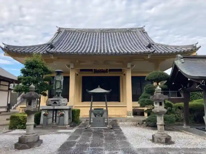 持明院の本殿・本堂