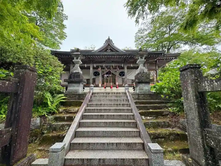 石都々古和気神社の{uncategorized: "未分類", other: "その他", undefined: "問題あり", building: "その他建物", grave: "お墓", sacred_gate: "鳥居", guardian: "狛犬", statue: "像", buddha: "仏像", history: "歴史", nature: "自然", garden: "庭園", animal: "動物", pagoda: "塔", temizu: "手水舎", mountain_gate: "山門・神門", sanctuary: "本殿・本堂", subordinate: "末社・摂社", art: "芸術", scenery: "景色", jizo: "地蔵", ema: "絵馬", goshuin: "御朱印", omikuji: "おみくじ", items: "授与品その他", amulet: "お守り", goshuincho: "御朱印帳", eats: "食事", festival: "お祭り", votive_dance: "神楽", shichigosan: "七五三参", wedding: "結婚式", experience: "体験その他", initially: "初詣", around: "周辺", anti_infection: "感染症対策"}