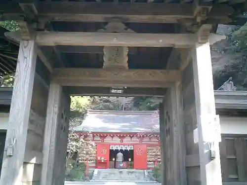 荏柄天神社の山門