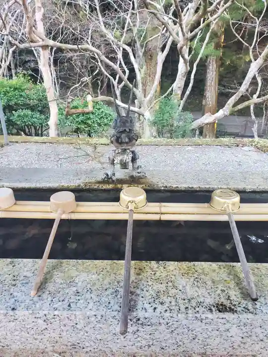 洞慶院の手水舎