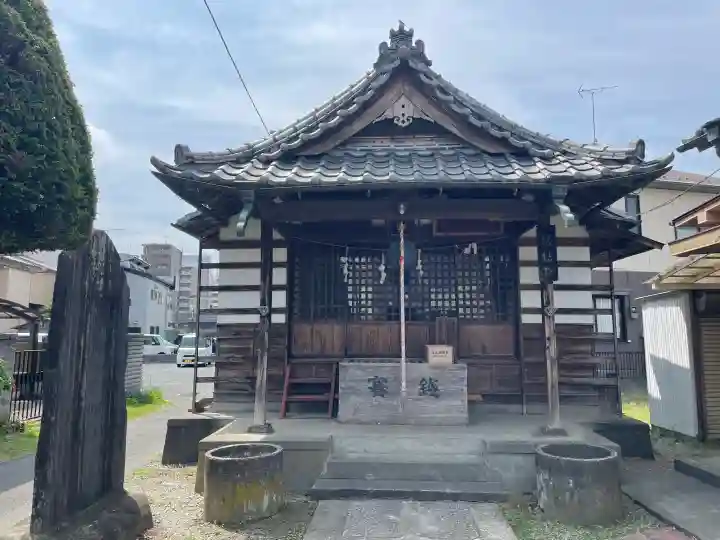 熊谷聖天宮の{uncategorized: "未分類", other: "その他", undefined: "問題あり", building: "その他建物", grave: "お墓", sacred_gate: "鳥居", guardian: "狛犬", statue: "像", buddha: "仏像", history: "歴史", nature: "自然", garden: "庭園", animal: "動物", pagoda: "塔", temizu: "手水舎", mountain_gate: "山門・神門", sanctuary: "本殿・本堂", subordinate: "末社・摂社", art: "芸術", scenery: "景色", jizo: "地蔵", ema: "絵馬", goshuin: "御朱印", omikuji: "おみくじ", items: "授与品その他", amulet: "お守り", goshuincho: "御朱印帳", eats: "食事", festival: "お祭り", votive_dance: "神楽", shichigosan: "七五三参", wedding: "結婚式", experience: "体験その他", initially: "初詣", around: "周辺", anti_infection: "感染症対策"}