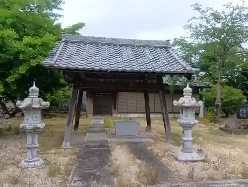 八幡神社の{uncategorized: "未分類", other: "その他", undefined: "問題あり", building: "その他建物", grave: "お墓", sacred_gate: "鳥居", guardian: "狛犬", statue: "像", buddha: "仏像", history: "歴史", nature: "自然", garden: "庭園", animal: "動物", pagoda: "塔", temizu: "手水舎", mountain_gate: "山門・神門", sanctuary: "本殿・本堂", subordinate: "末社・摂社", art: "芸術", scenery: "景色", jizo: "地蔵", ema: "絵馬", goshuin: "御朱印", omikuji: "おみくじ", items: "授与品その他", amulet: "お守り", goshuincho: "御朱印帳", eats: "食事", festival: "お祭り", votive_dance: "神楽", shichigosan: "七五三参", wedding: "結婚式", experience: "体験その他", initially: "初詣", around: "周辺", anti_infection: "感染症対策"}
