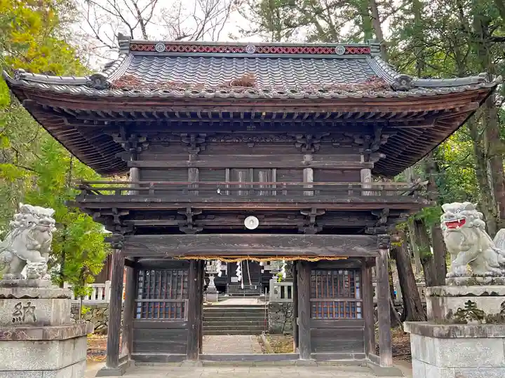 弓削神社の山門・神門