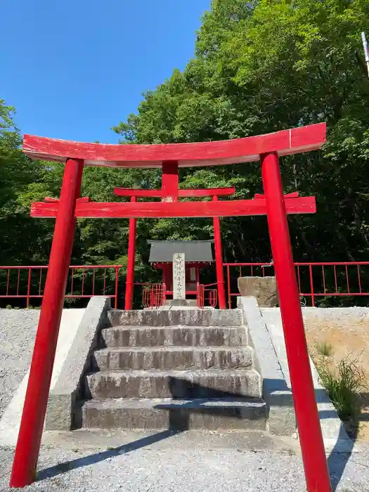 済渡寺の鳥居