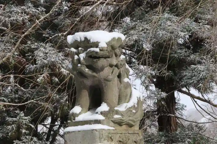 三春大神宮の狛犬