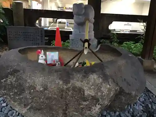 三輪神社の手水舎