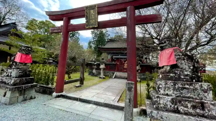 金峯山寺の鳥居