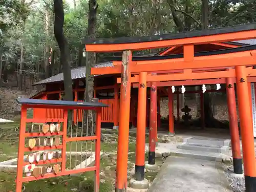 長山稲荷社の鳥居