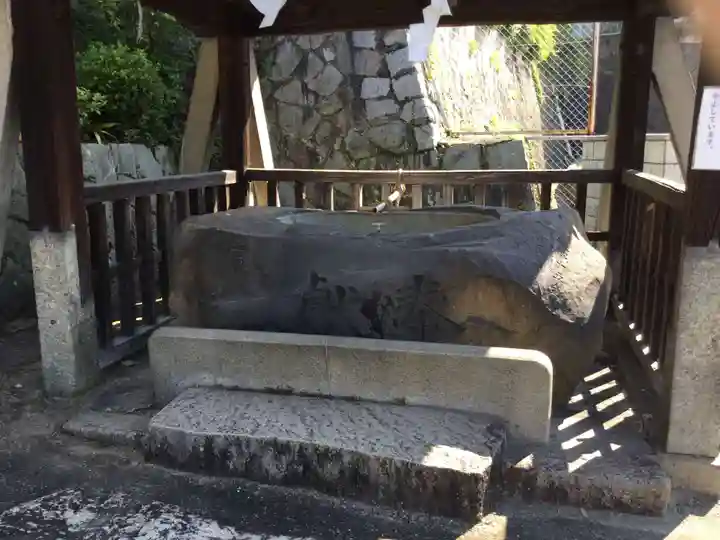 尾長天満宮の手水舎