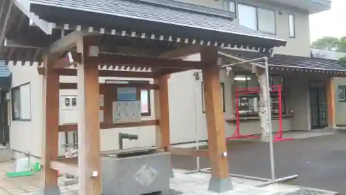 飯生神社の手水舎