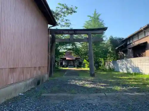 八幡神社の鳥居