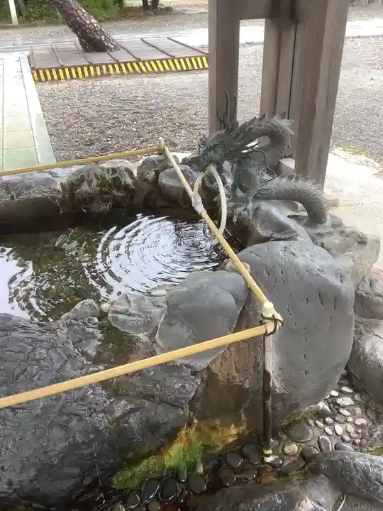 田縣神社の手水舎