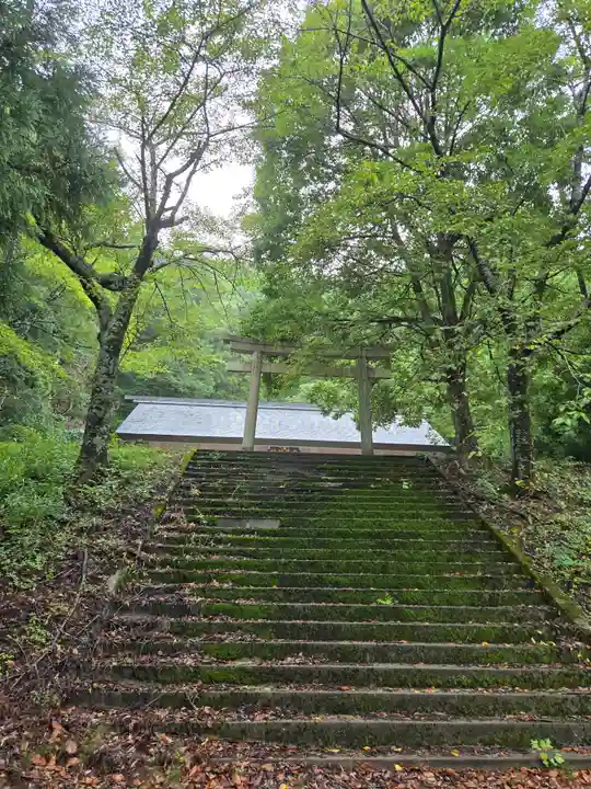 総社穴馬神社(福井県)