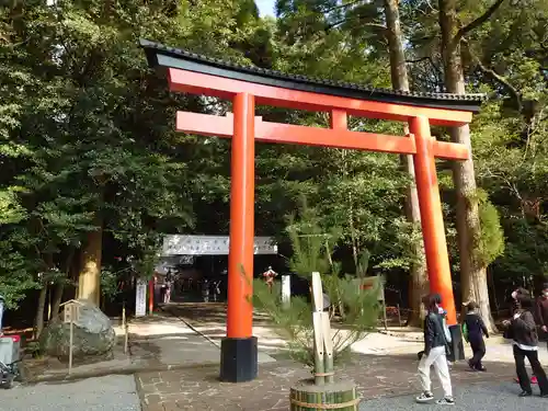 霧島神宮の鳥居