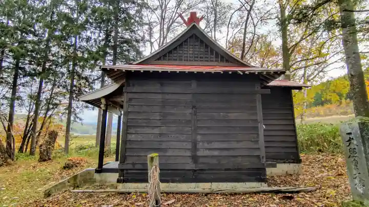 上宇莫別神社の本殿・本堂