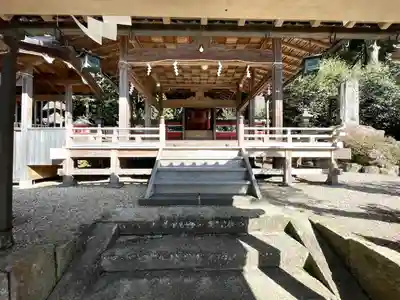 國津神社の本殿・本堂