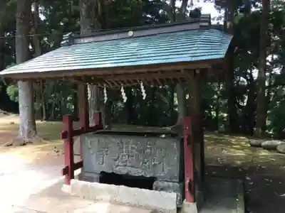 下立松原神社の手水舎