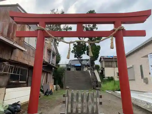 稲荷神社の鳥居