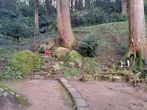 脊振神社の建物その他