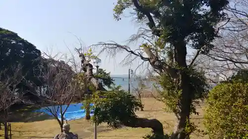 名島神社の庭園