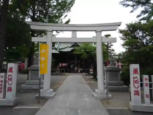 半田稲荷神社の鳥居