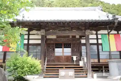 善導寺の本殿・本堂