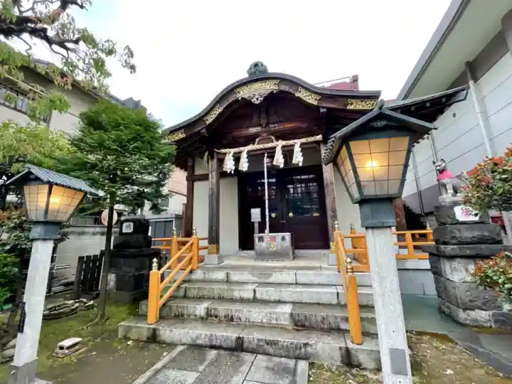 湯島御霊社の本殿・本堂