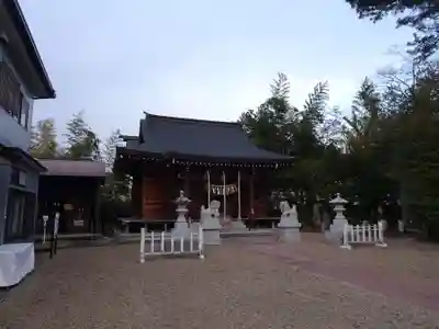 諏訪神社の本殿・本堂