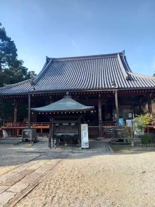 久米寺の本殿・本堂