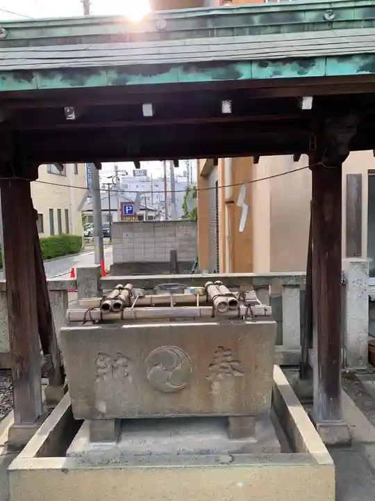 八雲神社(大門通)の手水舎