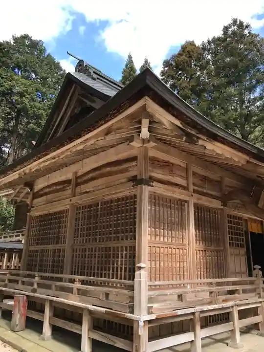 秋鹿神社の本殿・本堂