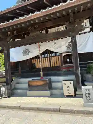 泰山寺の{uncategorized: "未分類", other: "その他", undefined: "問題あり", building: "その他建物", grave: "お墓", sacred_gate: "鳥居", guardian: "狛犬", statue: "像", buddha: "仏像", history: "歴史", nature: "自然", garden: "庭園", animal: "動物", pagoda: "塔", temizu: "手水舎", mountain_gate: "山門・神門", sanctuary: "本殿・本堂", subordinate: "末社・摂社", art: "芸術", scenery: "景色", jizo: "地蔵", ema: "絵馬", goshuin: "御朱印", omikuji: "おみくじ", items: "授与品その他", amulet: "お守り", goshuincho: "御朱印帳", eats: "食事", festival: "お祭り", votive_dance: "神楽", shichigosan: "七五三参", wedding: "結婚式", experience: "体験その他", initially: "初詣", around: "周辺", anti_infection: "感染症対策"}