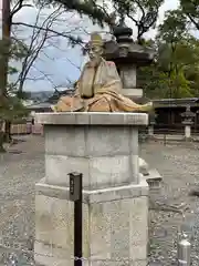 豊国神社の像