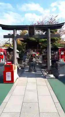 成田山深川不動堂(新勝寺東京別院)の末社・摂社