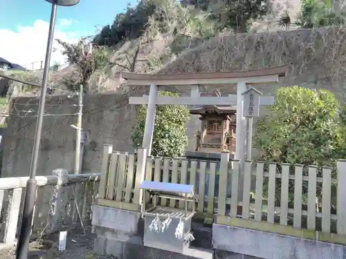 元町厳島神社の鳥居