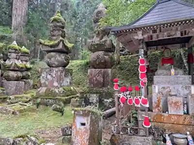 高野山金剛峯寺奥の院(和歌山県)