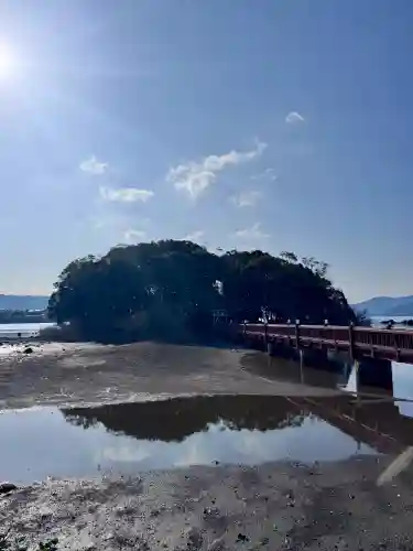 龍神社の{uncategorized: "未分類", other: "その他", undefined: "問題あり", building: "その他建物", grave: "お墓", sacred_gate: "鳥居", guardian: "狛犬", statue: "像", buddha: "仏像", history: "歴史", nature: "自然", garden: "庭園", animal: "動物", pagoda: "塔", temizu: "手水舎", mountain_gate: "山門・神門", sanctuary: "本殿・本堂", subordinate: "末社・摂社", art: "芸術", scenery: "景色", jizo: "地蔵", ema: "絵馬", goshuin: "御朱印", omikuji: "おみくじ", items: "授与品その他", amulet: "お守り", goshuincho: "御朱印帳", eats: "食事", festival: "お祭り", votive_dance: "神楽", shichigosan: "七五三参", wedding: "結婚式", experience: "体験その他", initially: "初詣", around: "周辺", anti_infection: "感染症対策"}