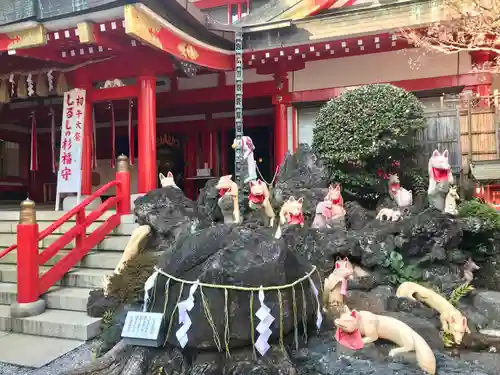 京濱伏見稲荷神社の狛犬