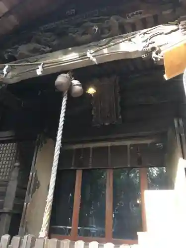 大稲荷神社の本殿