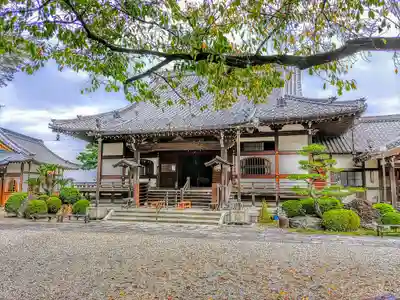 宝生寺の本殿・本堂