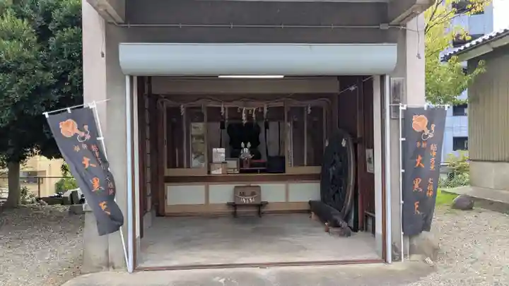 高岡関野神社の末社・摂社