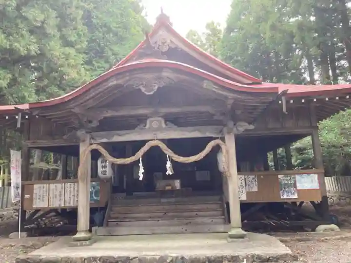 高殿神社の本殿・本堂