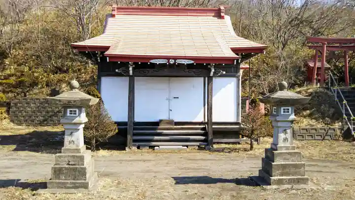 御﨑神社の本殿・本堂