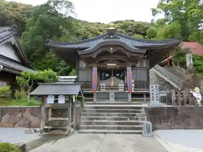 龍光寺の本殿・本堂