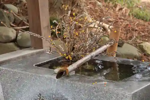 高司神社〜むすびの神の鎮まる社〜の手水舎